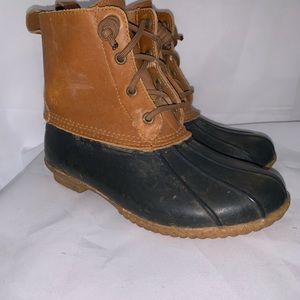 ♠️Women’s duck boots brown size 6